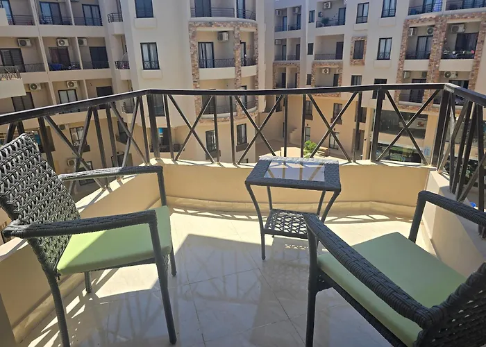 Aqua Tropical Cosy 2 Bedroomed Flat Apartamento Hurghada